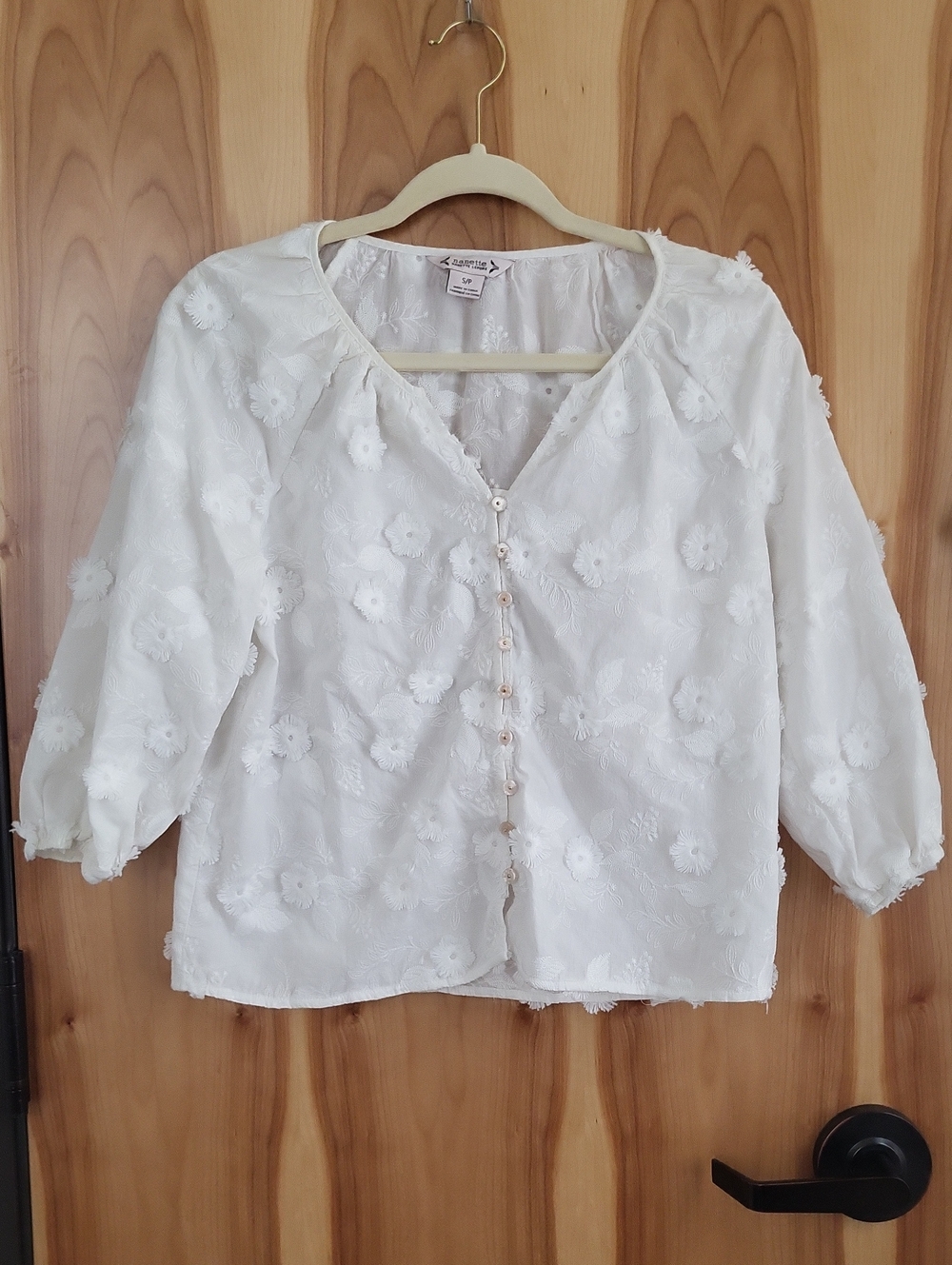 Nanette Lepore White 3D Floral Button-Front Blouse